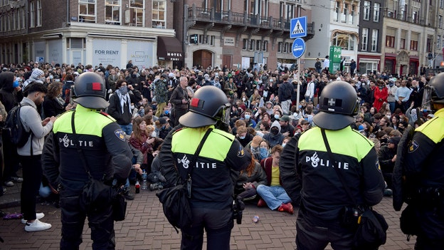 Riot police break up anti-Israel protest at University of Amsterdam, Netherlands