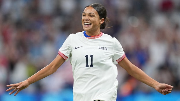 Sophia Smith scores twice as USA ahead of Germany, 3-1, in group stage match