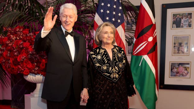 Bill y Hillary Clinton apoyan a Harris tras el abandono de Biden