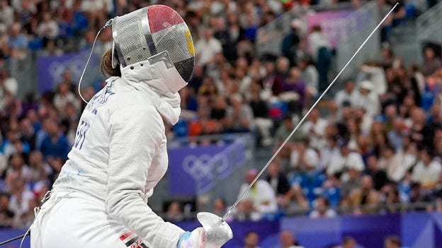 Egyptian fencer reveals she fought while 7 months pregnant