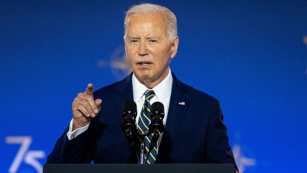 El equipo de campaña de Biden responde al desafío de golf de Trump