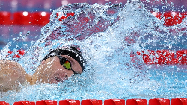 Team USA’s Bobby Finke earns silver medal in men’s 800-meter freestyle