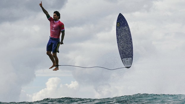 Un surfista brasileño se hace viral por una foto épica