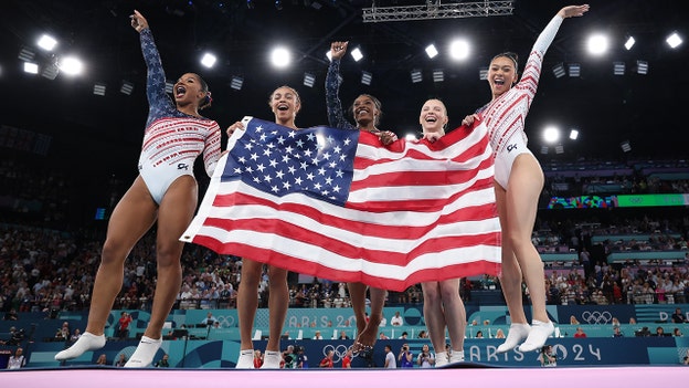 Simone Biles leads Team USA to gold medal in women’s gymnastics team final