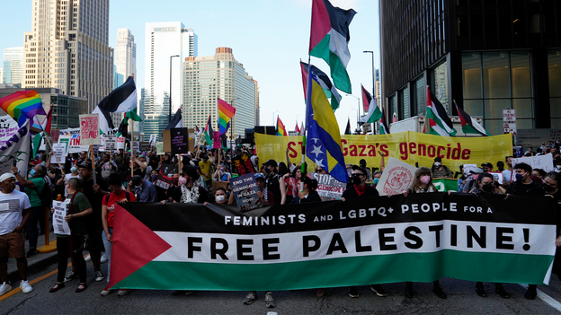 Anti-Israel demonstrators march through Chicago on eve of Democratic National Convention