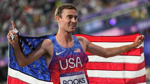 El estadounidense Kenneth Rooks casi da la campanada en la final de obstáculos, pero se conforma con la medalla de plata