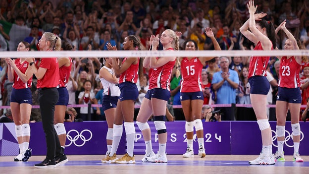 Team USA women's volleyball gets silver