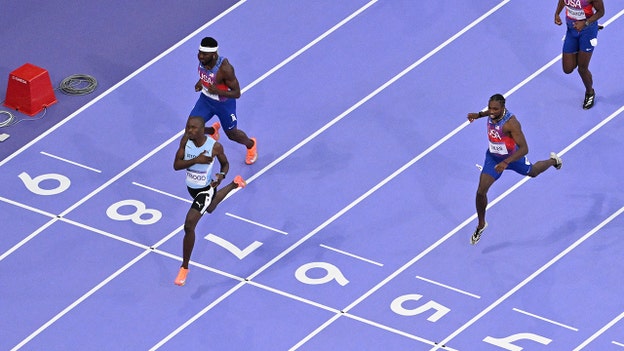 Kenneth Bednarek defends silver medal in men’s 200m final, Noah Lyles settles for bronze