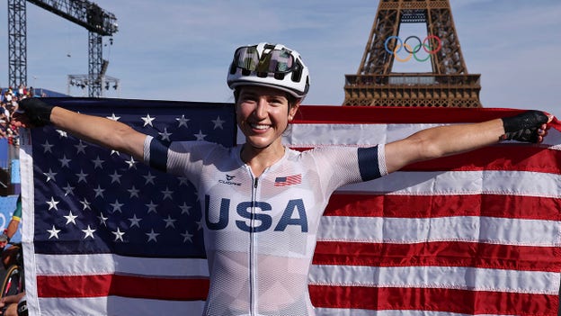American Kristen Faulkner wins gold in women's cycling road race