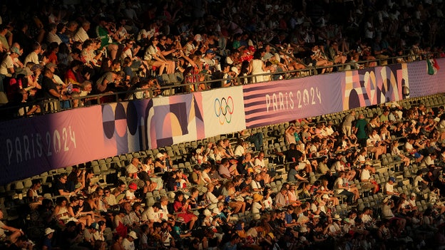 Paris Olympics closing ceremonies begin