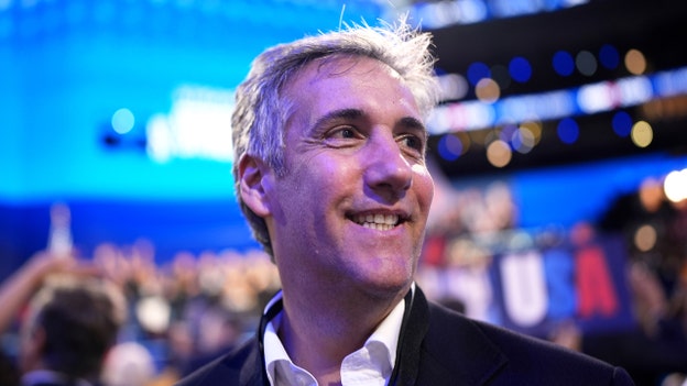 Michael Cohen, ex abogado de Trump, visto en el DNC