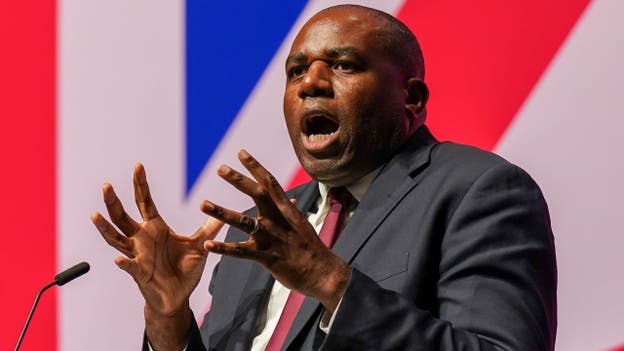 El ministro de Asuntos Exteriores británico, David Lammy, pide un "alto el fuego inmediato" en medio de la invasión de Líbano