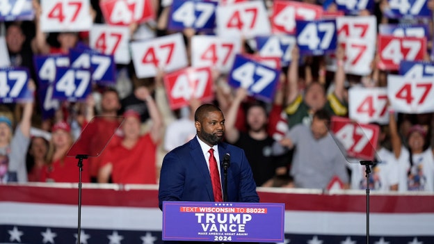 Rep. Byron Donalds shares 'what garbage really is' during Trump's Wisconsin rally