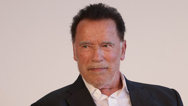 Arnold Schwarzenegger, ex-Republican governor of California, endorses Kamala Harris