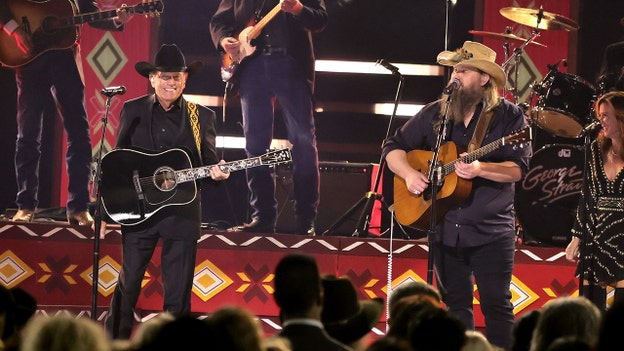 Chris Stapleton performs with George Strait at country music icon's 2024 CMAs