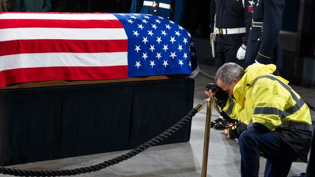 Mourners pay respects to former President Jimmy Carter