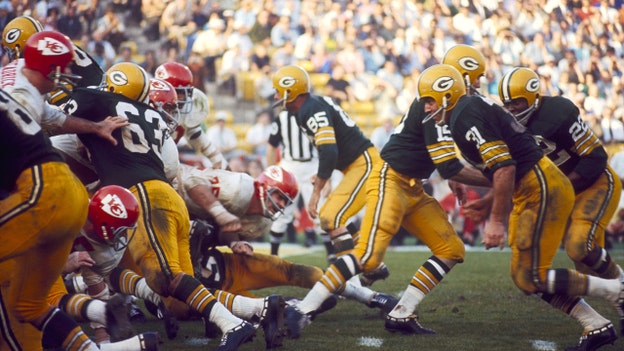 Super Bowl I: About the first ever championship between the Packers and Chiefs