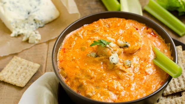 Delicious, easy Buffalo chicken dip recipe for your Super Bowl party