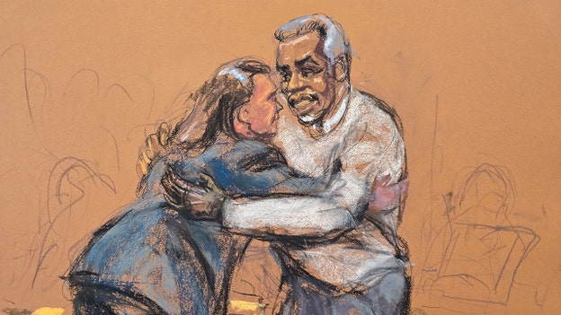 SEE IT: Sean 'Diddy' Combs hugged lawyers before Cassie's cross-examination continued