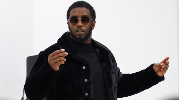 Diddy took time to read the Bible before court began