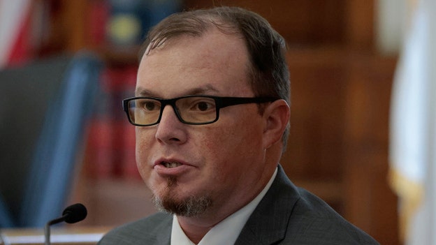 Data expert admits to timeline error, faces renewed scrutiny over resume in cross-examination