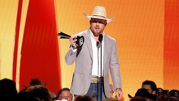 Cody Johnson edges out Lainey Wilson for ACM Awards song of the year