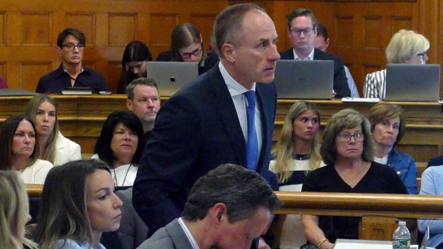 Defense highlights delayed evidence collection during trooper's testimony