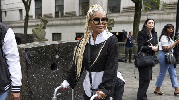 Diddy's baby mama Misa Hylton walks out of court during Cassie's testimony