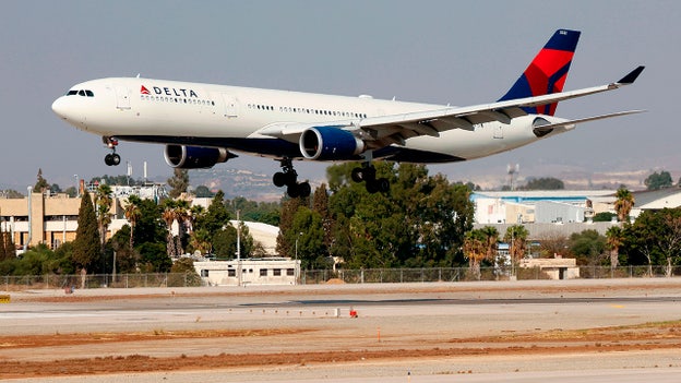 Delta suspends flights between New York, Tel Aviv through Aug. 31