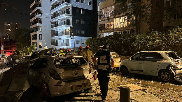 Injuries reported in Tel Aviv area following Iranian missile strikes