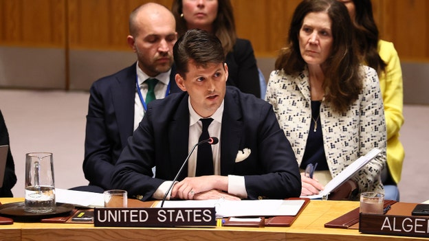 US warns Iran at UN Security Council meeting not to target Americans
