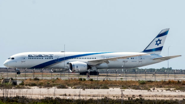 Flights from Israel to resume Monday at limited capacity