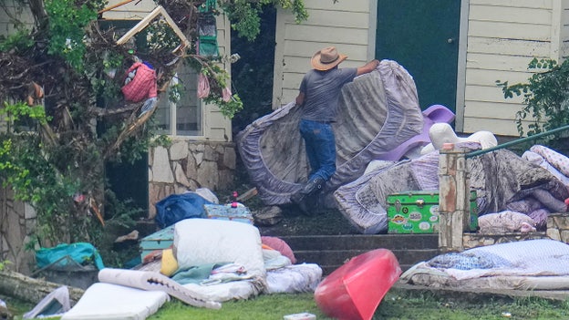 Local Texas officials deflect answers on warnings ahead of deadly flooding