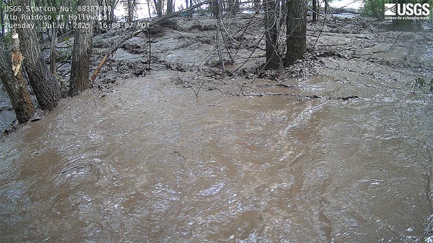 Dangerous situation unfolding as flash floods force emergency water rescues in New Mexico
