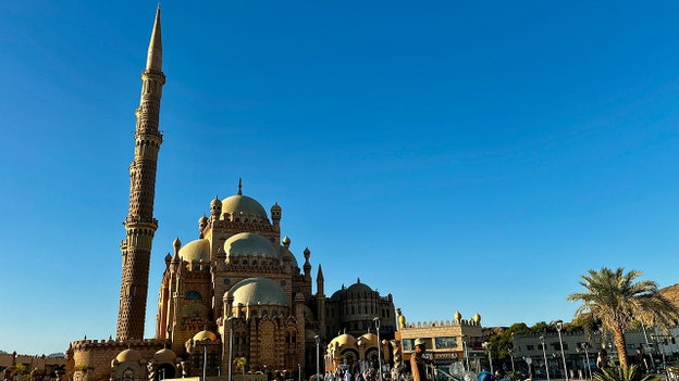 Who's coming to Egypt? Global leaders gather for peace ceremony with Trump