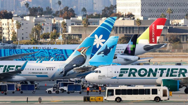 FAA flight reduction plan announced amid shutdown