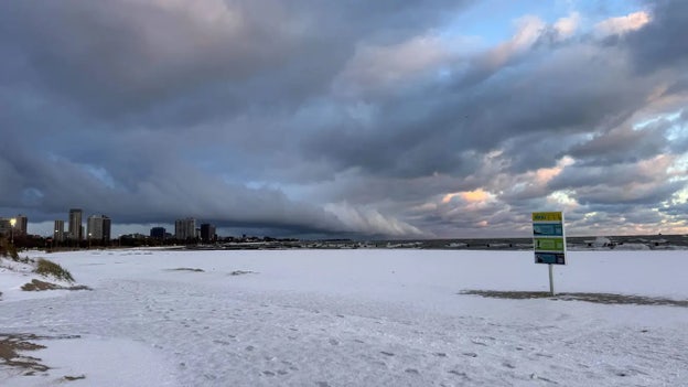 Dangerous lake-effect snowstorm brings winter preview, whiteout travel conditions across Great Lakes
