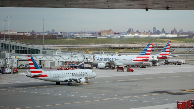 American Airlines says it is operating 'vast majority' of its schedule amid FAA flight cuts