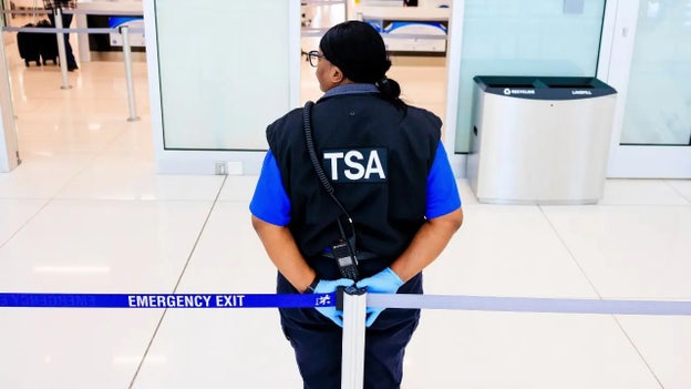 TSA union leader says some workers skipping medications, living out of car as shutdown drags on