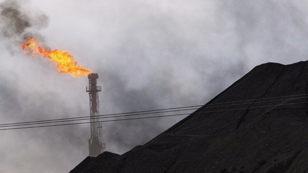 Trump proposes US-backed plan to revive Venezuela oil production in under 18 months