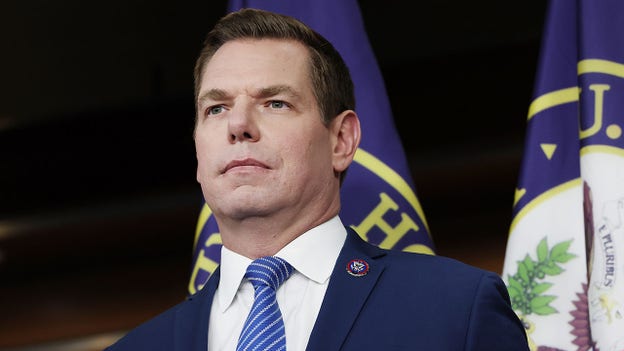 Swalwell calls Minneapolis shooting ‘murder,' says ICE must be prosecuted
