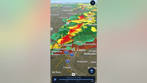 3D Radar shows tornado-warned storm near St. Louis