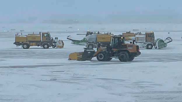 Nearly 5,000 flights canceled on Thursday