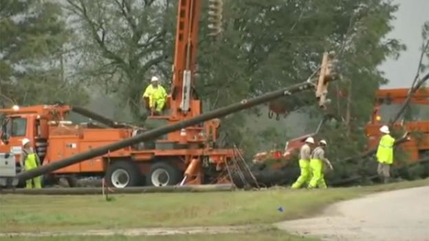 At least 2 injured, 9 mobile homes damaged by storm in Alabama