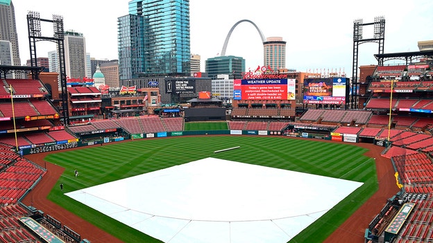 Royals-Cardinals finale postponed due to severe weather
