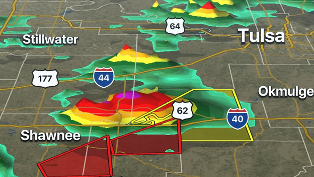 Tornado-warned storm moving towards I-40 in central Oklahoma
