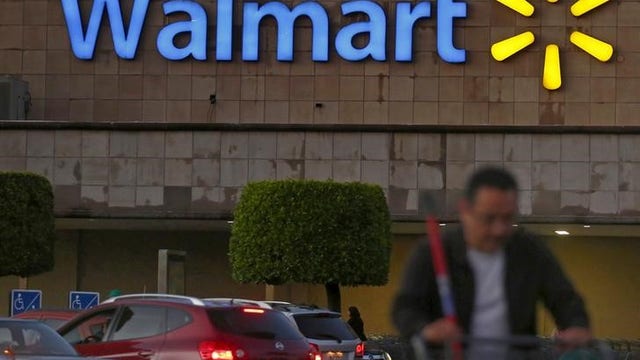Wal-Mart to raise starting wages for more than 100K department managers