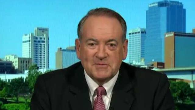 Huckabee on Berkeley protests: Ignorance from far Left is stunning 