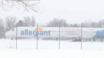 Allegiant flight skids off runway at Sioux Falls airport