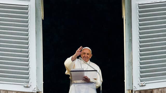 Pope Francis compares southern border wall to Berlin wall